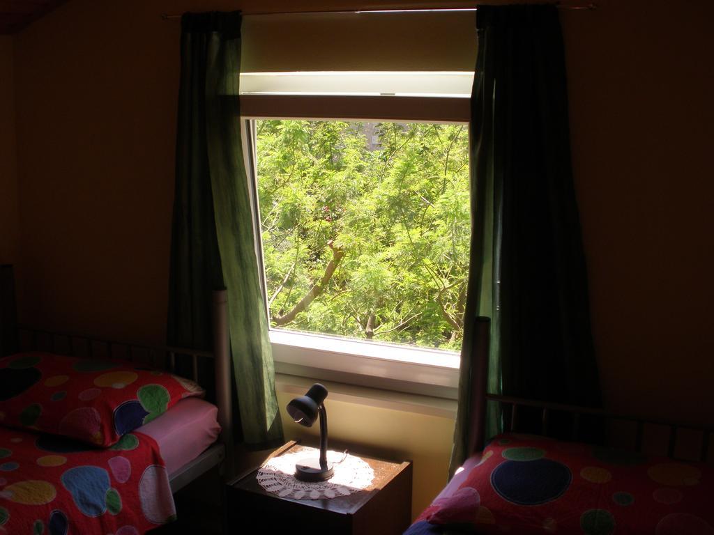 Corry 1 Apartment Ровини Стая снимка