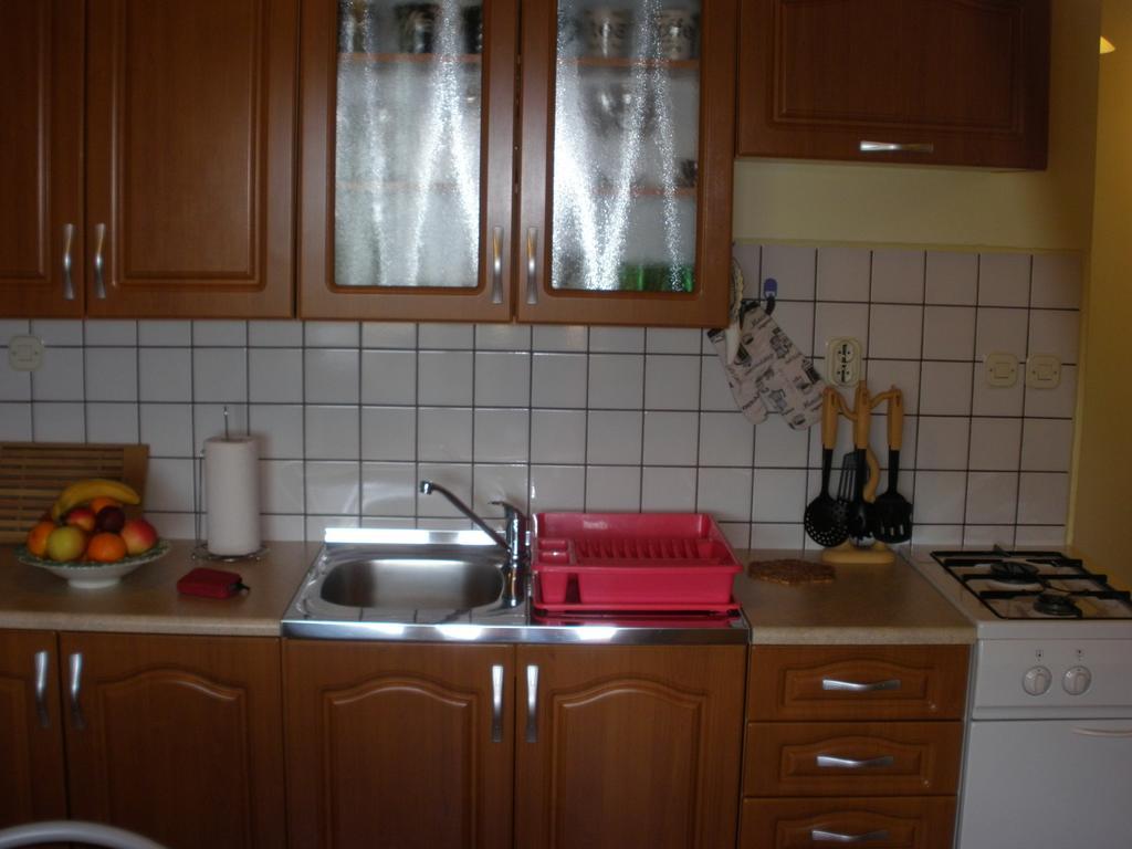 Corry 1 Apartment Ровини Стая снимка
