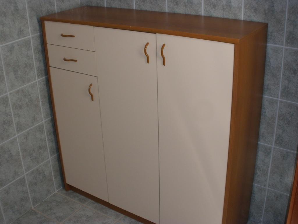 Corry 1 Apartment Ровини Стая снимка