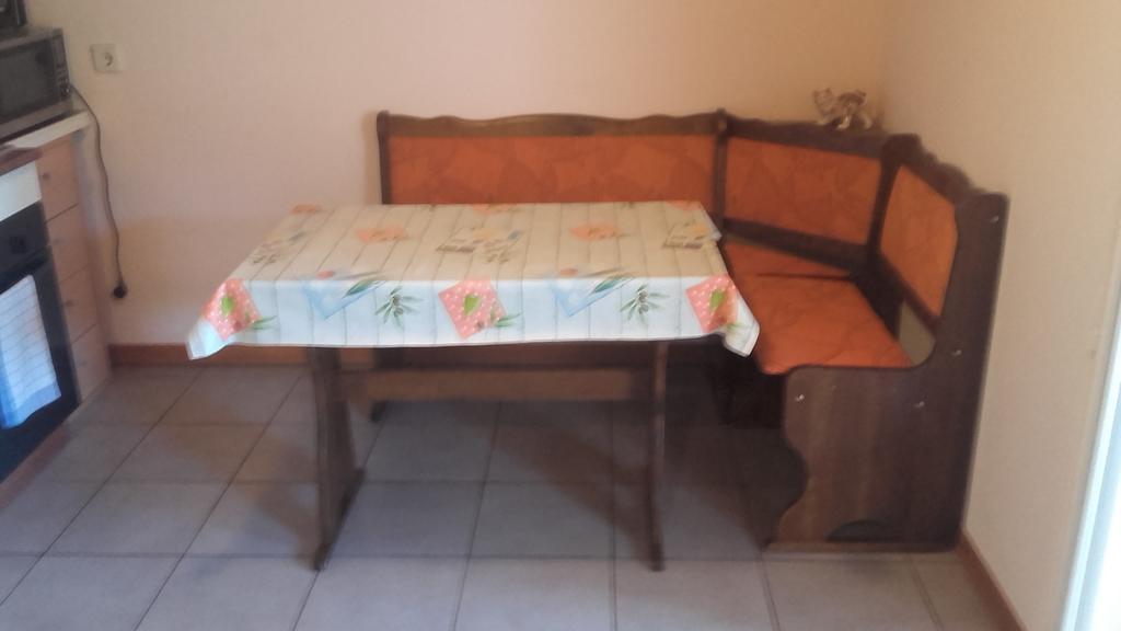 Corry 1 Apartment Ровини Екстериор снимка
