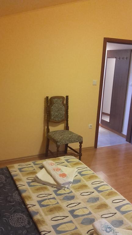 Corry 1 Apartment Ровини Екстериор снимка